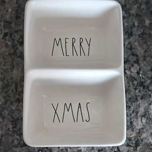 Rae Dunn White Merry Xmas Dish ( Used)